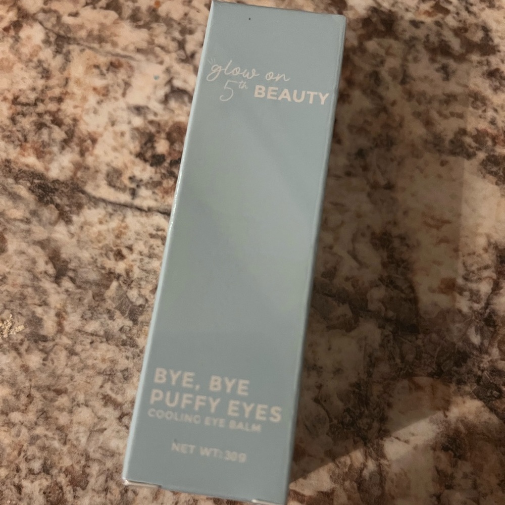 Glow on 5th Beauty Bye Bye Puffy Eyes Cooling Eye Balm
